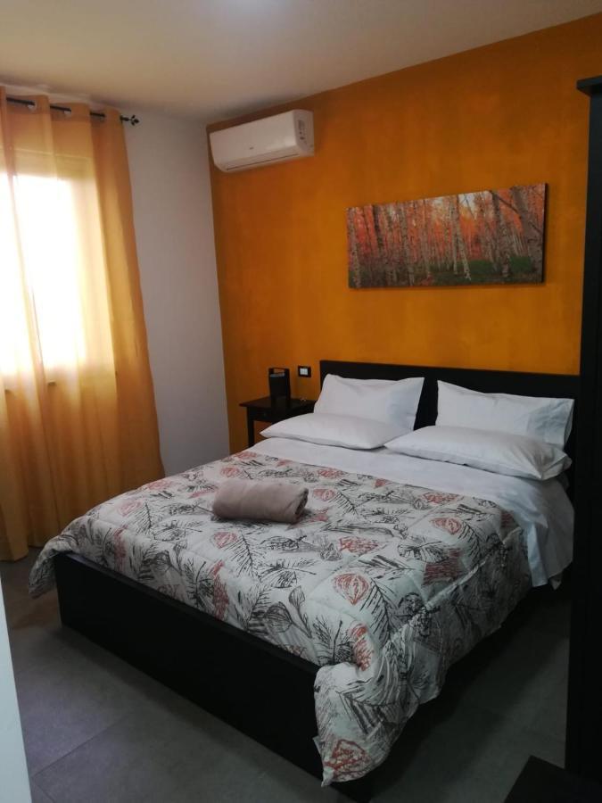 B&B Borgo Lando Barcellona-Pozzo di Gotto Ngoại thất bức ảnh